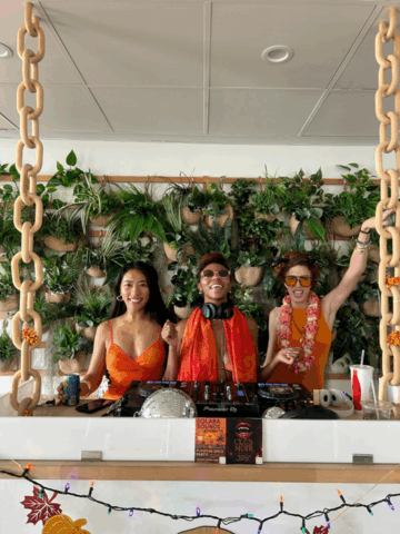 Hawaiian Aroma Caffe　DJ