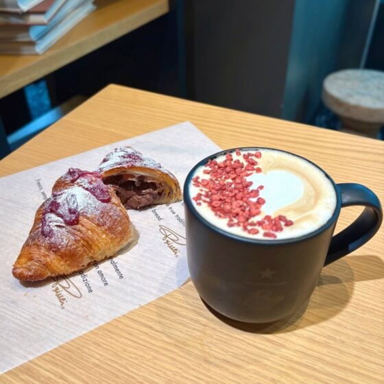【スタバ新作】イタリアンベーカリー「プリンチ」！２つのベリーが相性抜群なホリデーディップが贅沢すぎた♡
