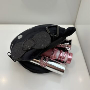 ハローキティ　ふわふわフェイスポーチ