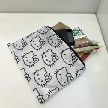 HELLO KITTY　総柄リップストップポーチ