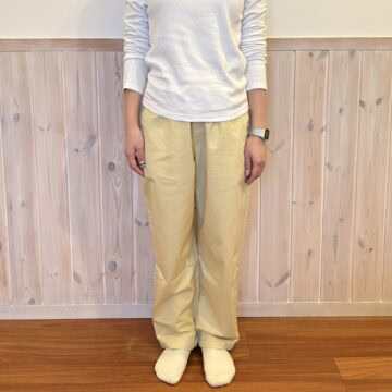 無印良品　婦人　洗いざらし　コットンイージーテーパードパンツ