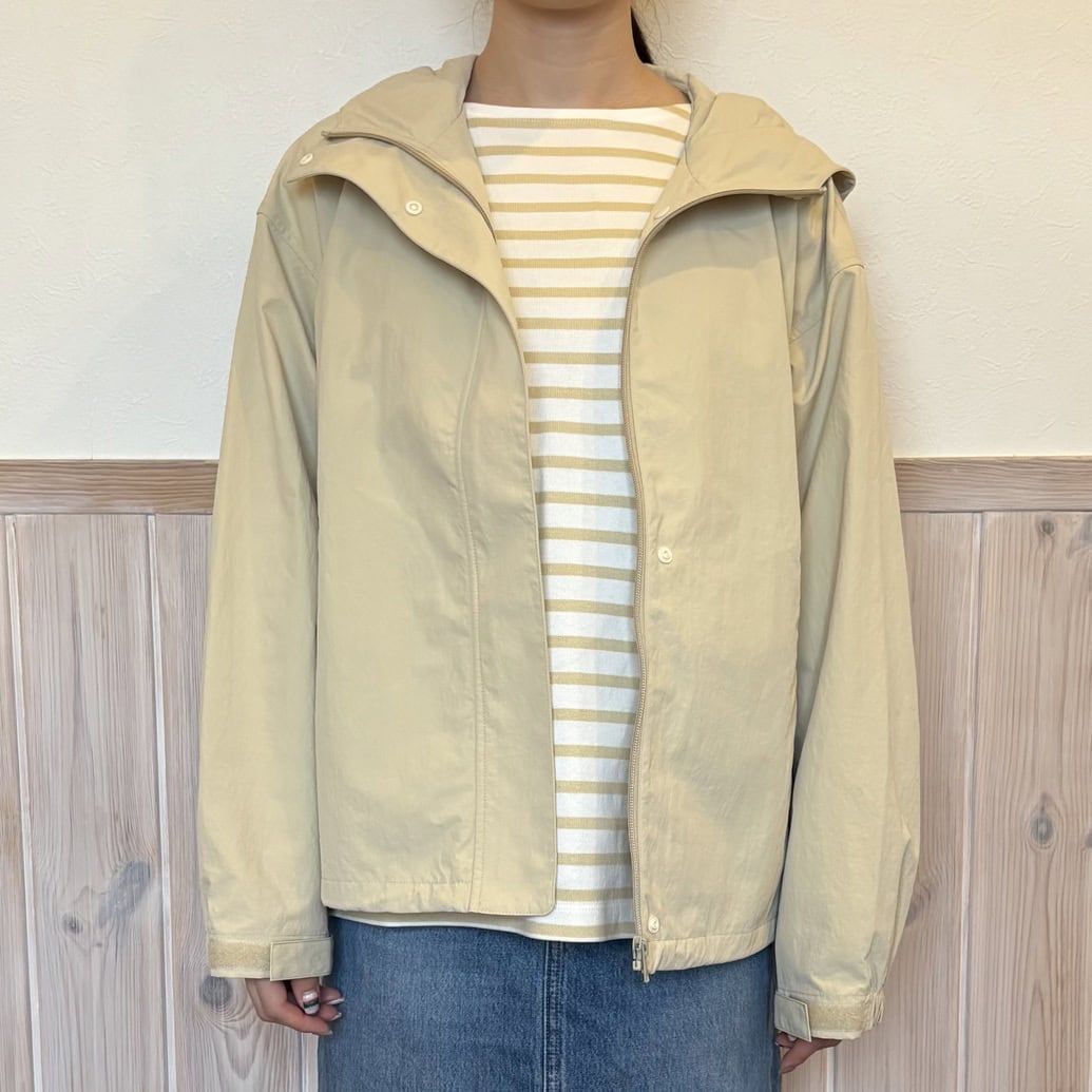 無印良品　婦人　撥水UVカットポケッタブルフードジャケット