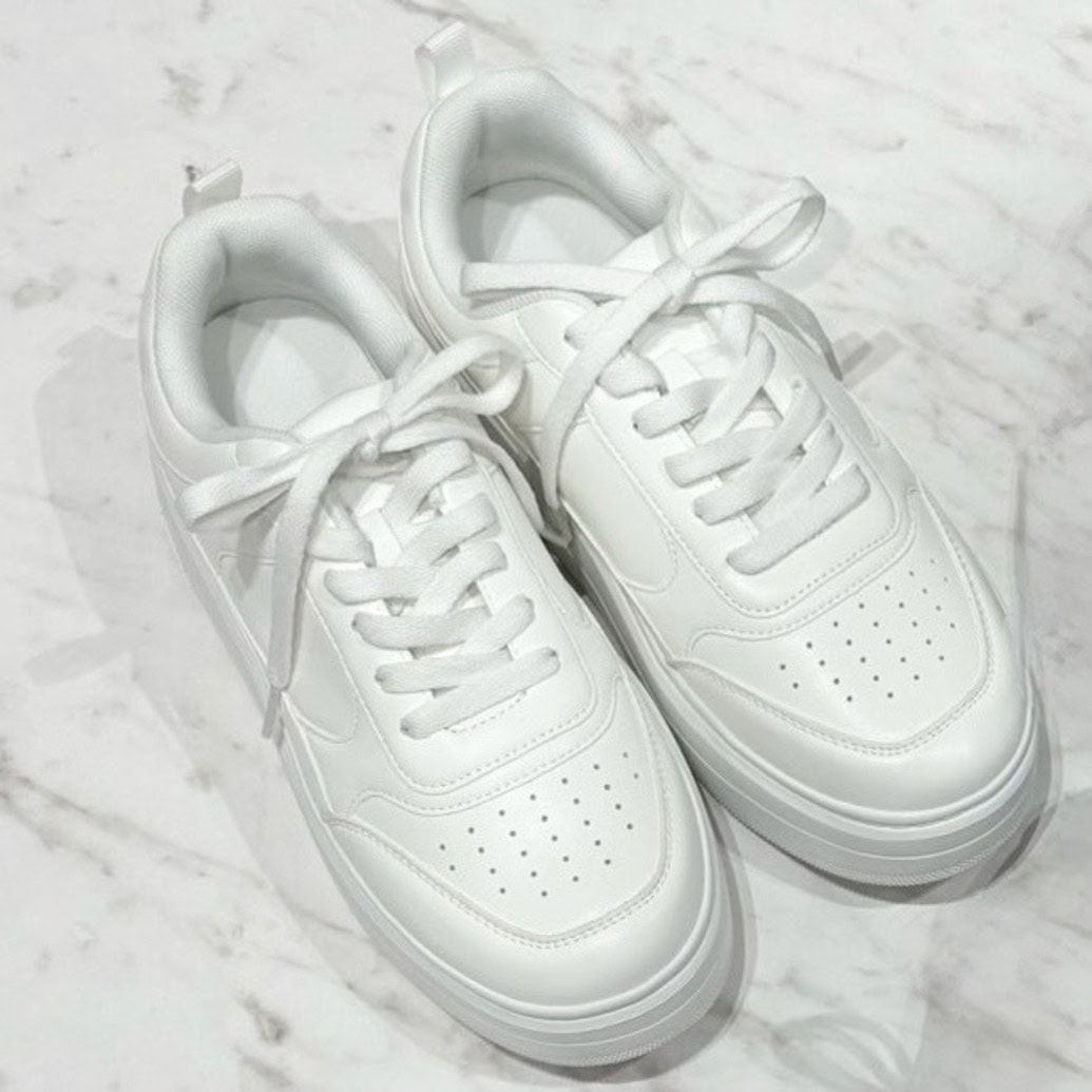 GU　ボリュームソールコートスニーカー