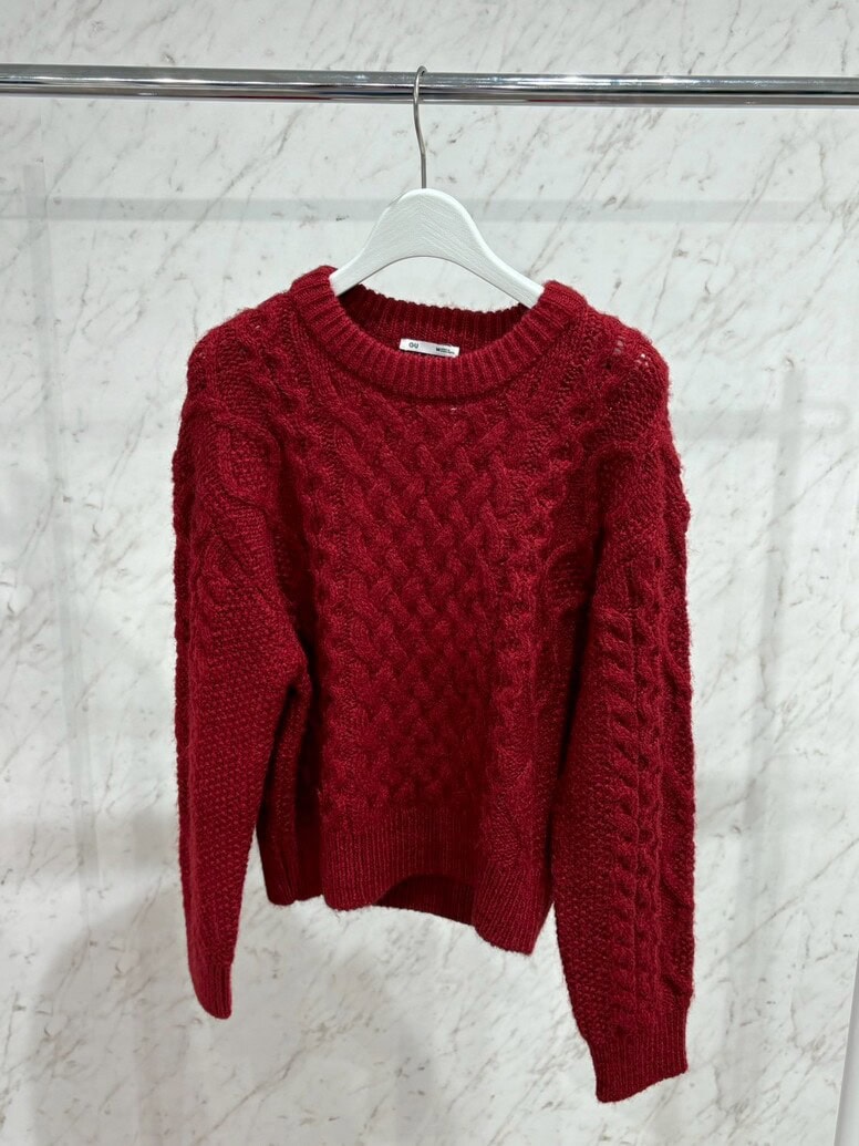 GU　ケーブルクルーネックニットプルオーバー