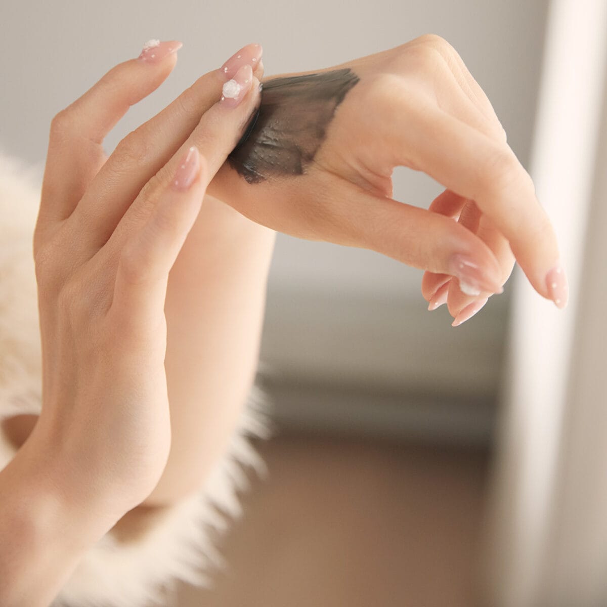 森香澄の褒められビジュ肌は“落とす”が決め手! DUOのクレンジングバームで美肌を目指す習慣スタート!