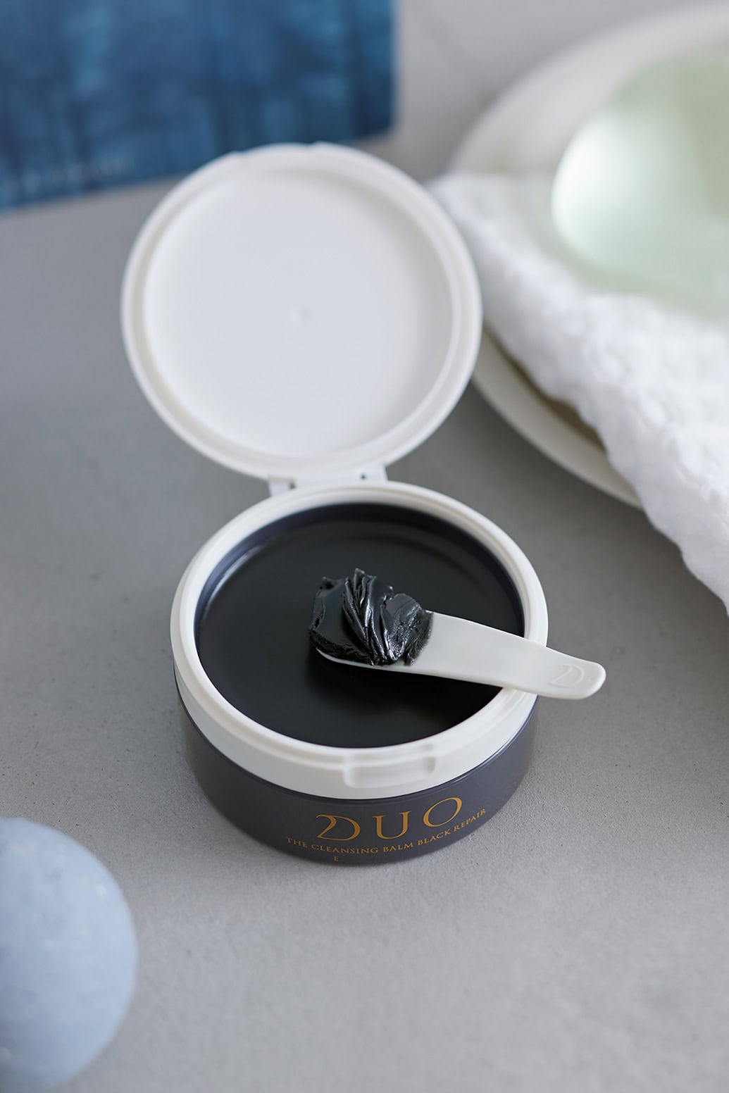 森香澄の褒められビジュ肌は“落とす”が決め手! DUOのクレンジングバームで美肌を目指す習慣スタート!