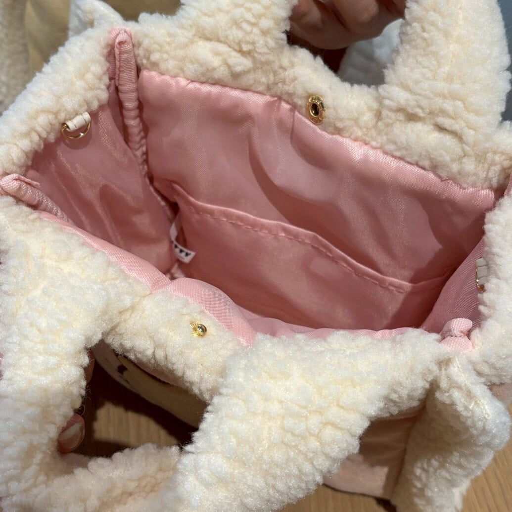 HELLO KITTY （ハローキティ）フェイクムートンバッグ