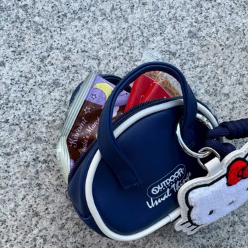 ハローキティ×アウトドアプロダクツ　顔形＆バッグ形 ポーチなチャームセット