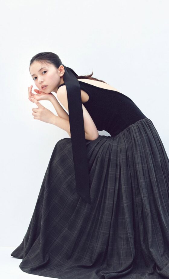 齋藤飛鳥が表紙♡ 付録はコールマンのジップつきトート＆クロワッサンポーチ！swee2月号の見どころはこちら！