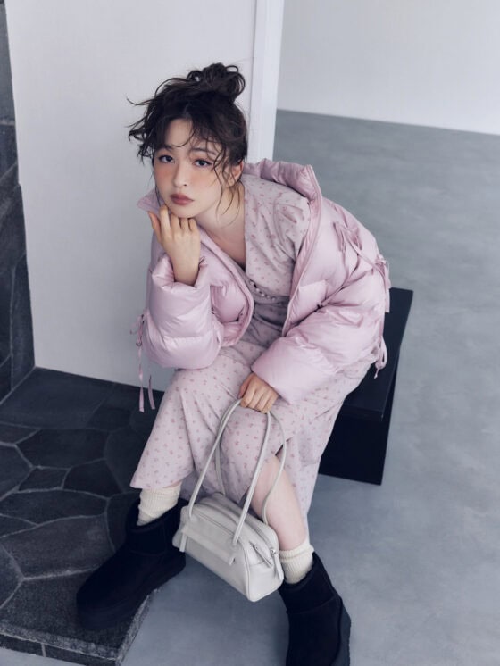 アウター×ボトムで魅せる！冬の「大人ガーリー」大正解コーデ3選