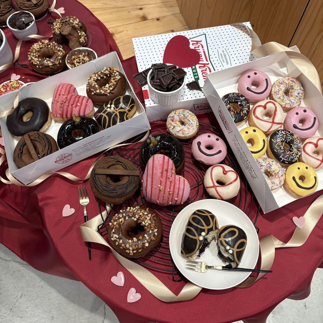 【クリスピー・クリーム・ドーナツ】可愛すぎて滅！本格派のバレンタイン限定ドーナツ5種を食べ比べ♡