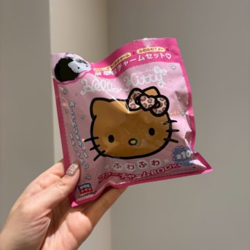 ハローキティ ふわふわファーチャーム