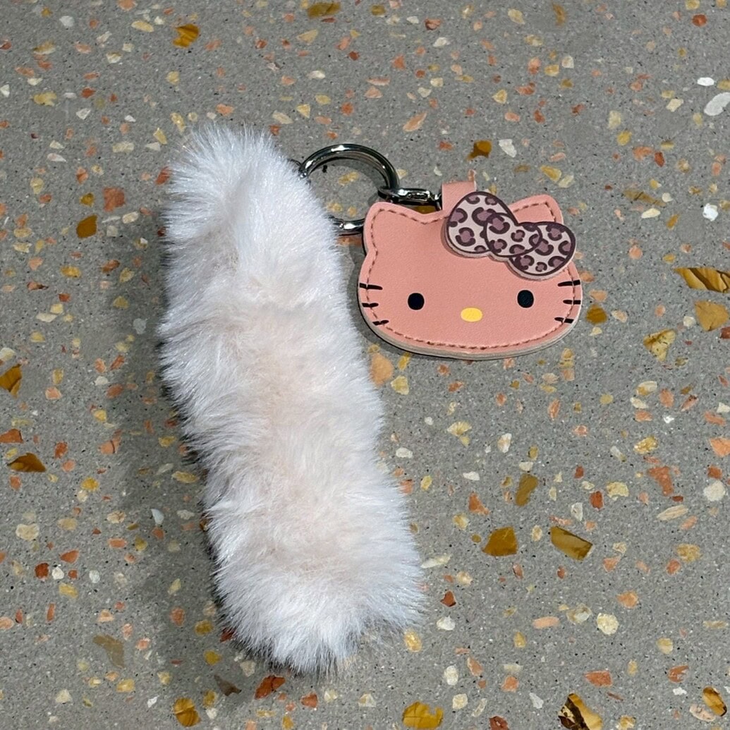 ハローキティ ふわふわファーチャーム