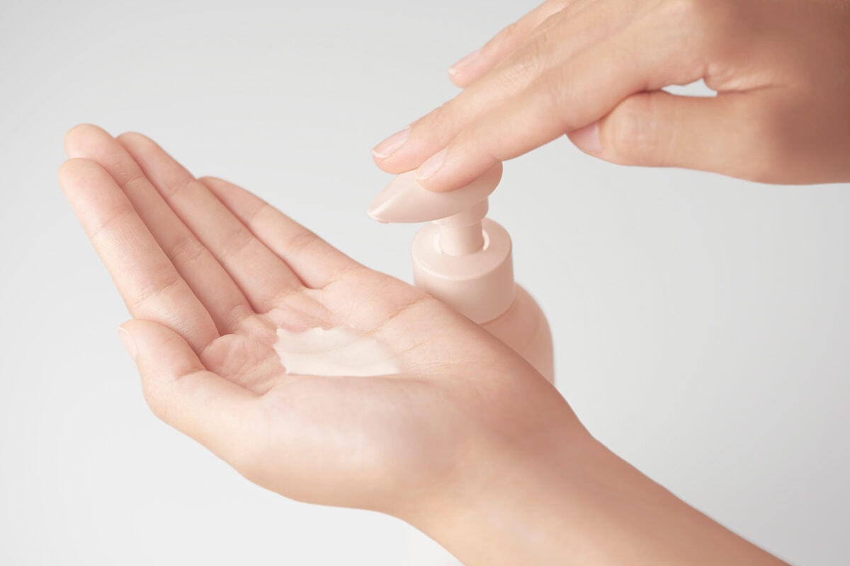 デリケート部位用ケアのジェルソープ「LABiOME(ラビオーム)」のテクスチャを紹介する画像