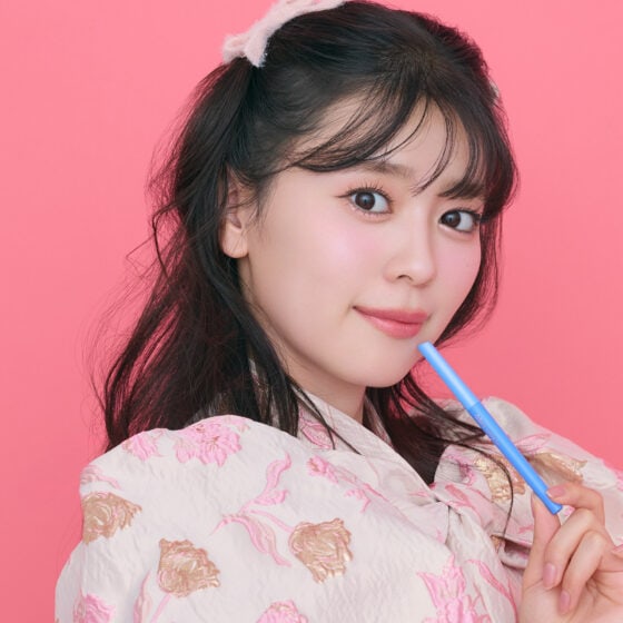 目もとが最上級にかわいく盛れる！ 超ときめき♡宣伝部・坂井仁香が超キープ系アイライナー「デジャヴュ 極細クリームペンシル」にベタ惚れな理由♡