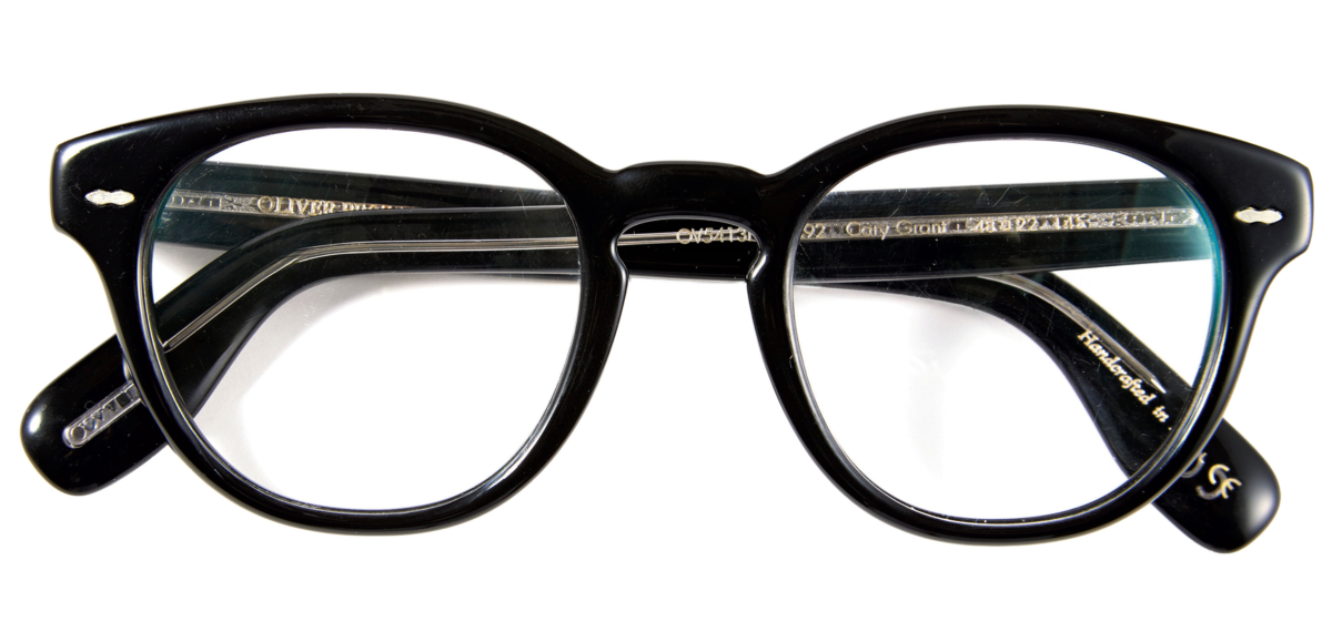 オリバーピープルズのウェリントン 丸みのあるブラックのメガネ