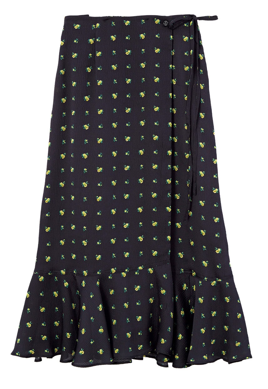 CODE Aの、ブラックにイエローの小花柄の裾フリルスカート