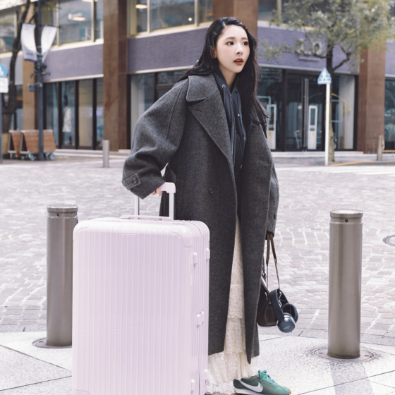 まだまだ大活躍♡ こなれ感たっぷり「ロングコート」でおでかけコーデ4選