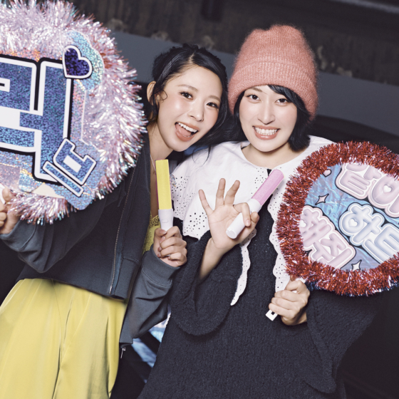 着回しの定番「シンプルパーカー」は“ジャストサイズ”で洒落る♡ 大人可愛い春待ちコーデ3選