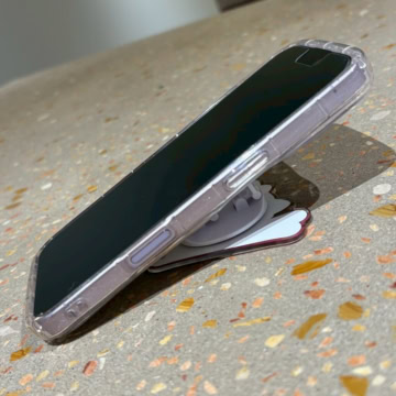 雪焼け♡ ハローキティ スマホグリップ