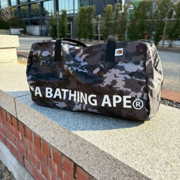 A BATHING APE®　ビッグボストンバッグ