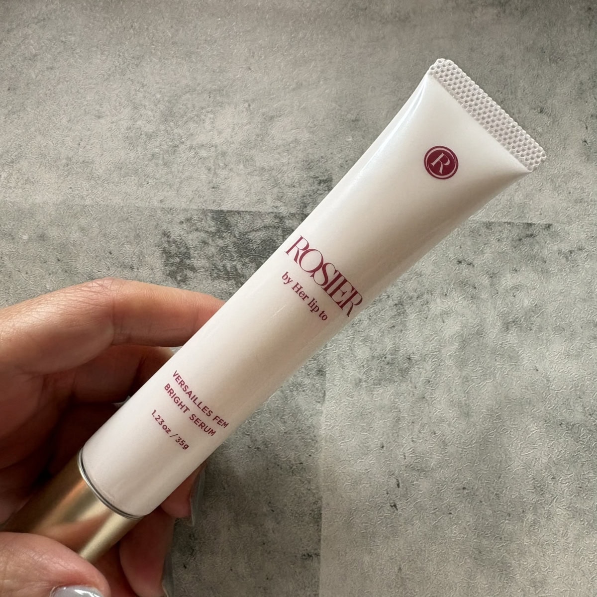 ROSIER by Her lip toのヴェルサイユ フェムブライトセラム。ローズの香りの、デリケートゾーン用美容液。