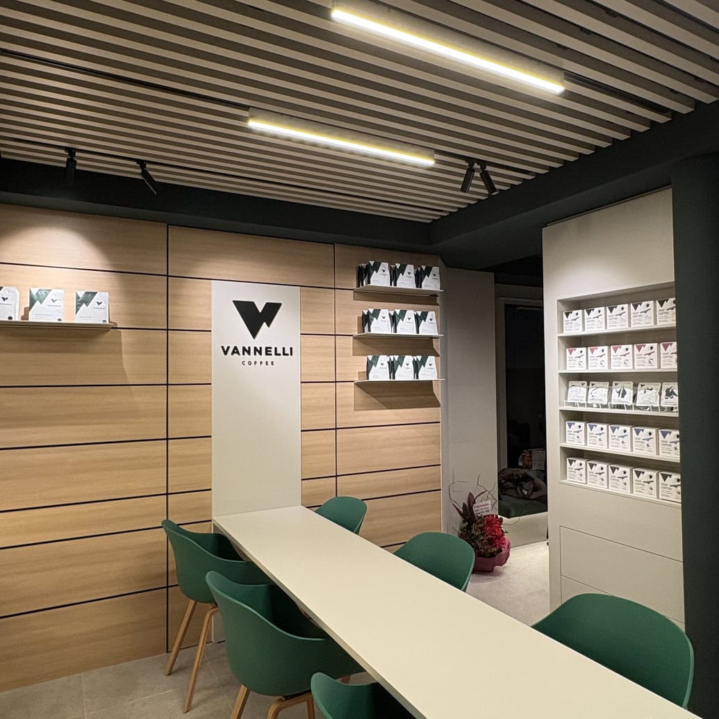 表参道　Vannelli Coffee（バンネリコーヒー）