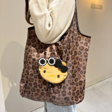 アジョリー×日焼けハローキティ バッグ