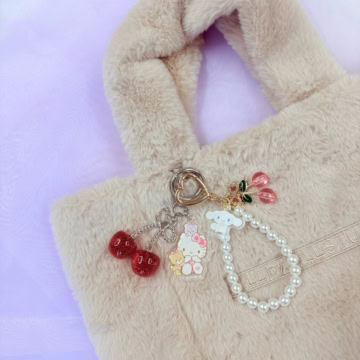 SANRIO CHARACTERS きらきらフルーツチャーム