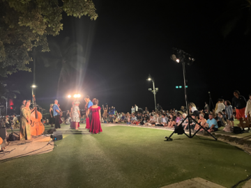 Kuhio Beach Hula Show　無料フラショー