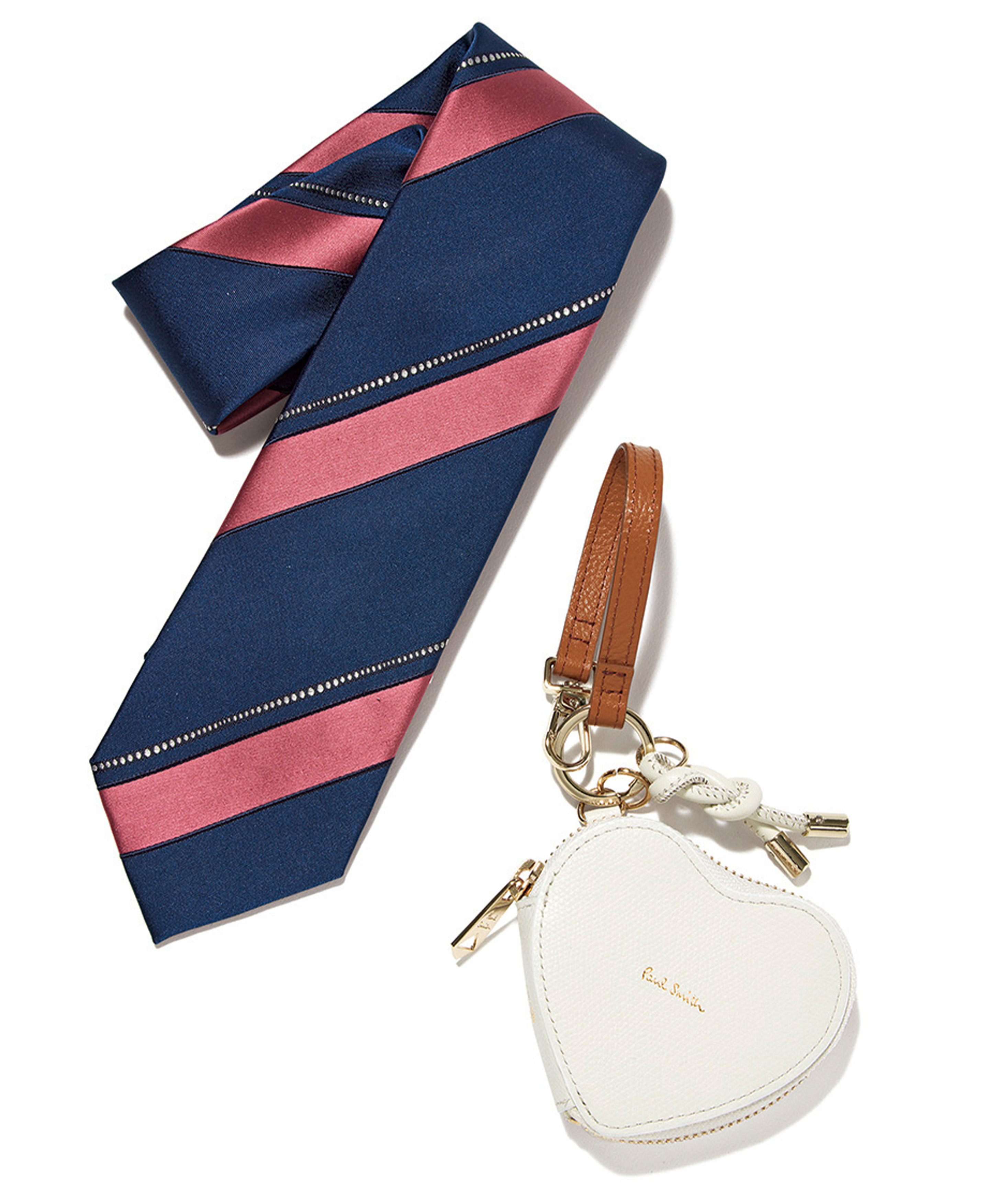 ポー ル・スミスの紺×ピンクのネクタイと、ボーダーレスにもてるマルチチャーム