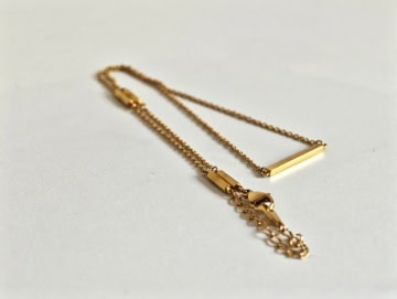 CIRLLA（ＰＩＰ磁気ネックレス００１）