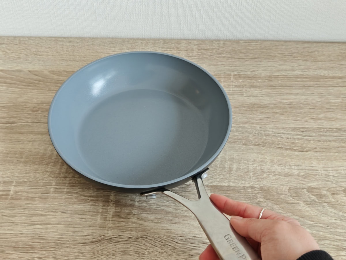 ：ヴェニス プロ フライパン 20cm IH／ガス火対応 ：表面