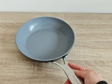 ：ヴェニス プロ フライパン 20cm IH／ガス火対応 ：表面