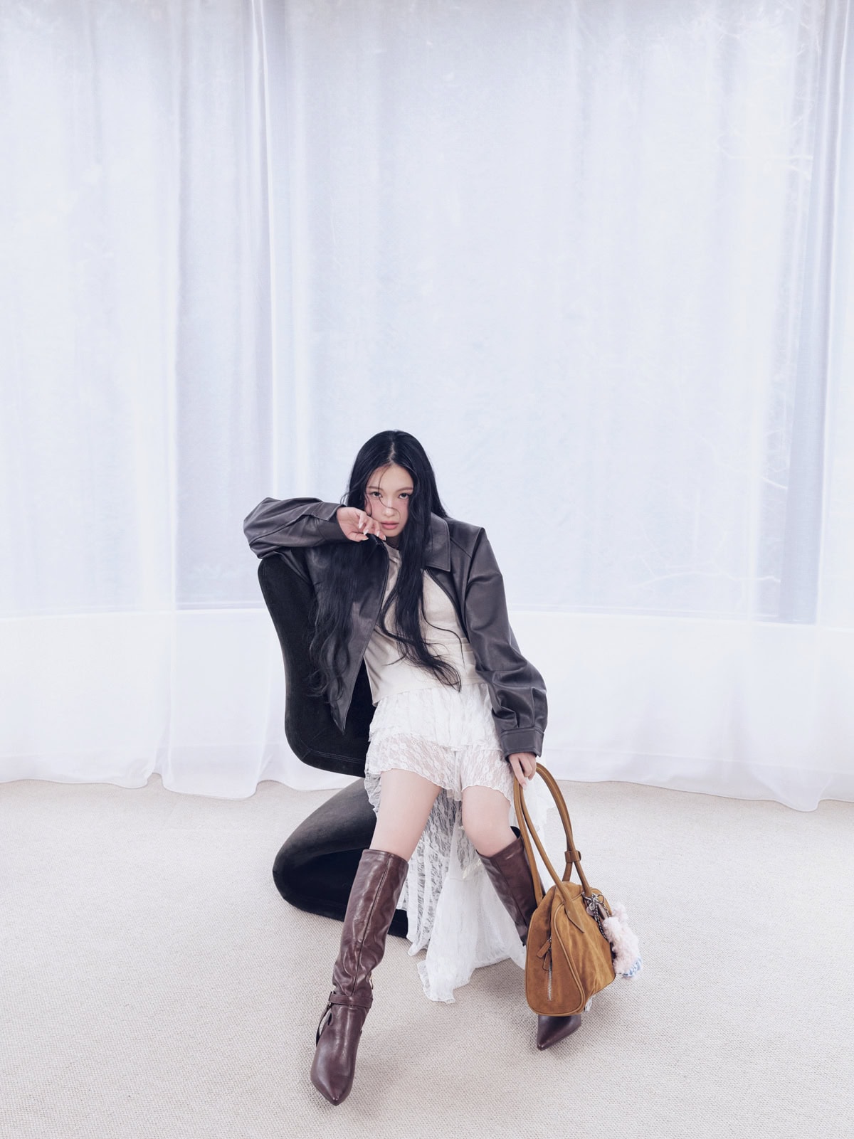 品よく甘さを加えた、旬なヴィンテージスタイルを纏う桐原美月。GUやGRLなどのプチプラアイテムコーデ。