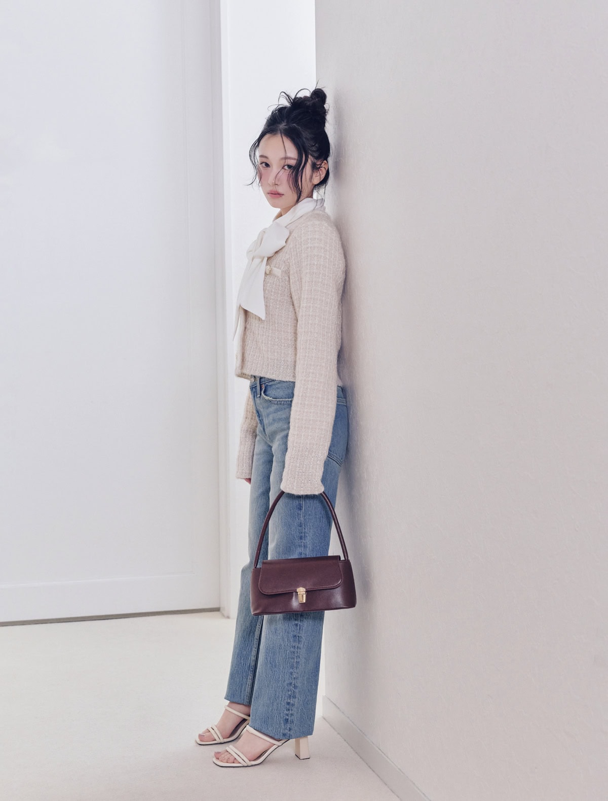 GRLやtitivateなどのプチプラブランドを使った、ロイヤルムードなコーディネート。