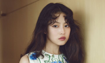 今田美桜が表紙♡ 付録はコールマンの撥水ボストンバッグ＆リフレクターチャーム！sweet4月号の見どころはこちら！ サムネイル