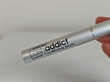 ラッシュアディクト アイラッシュ コンディショニング セラム アドバンス：本体