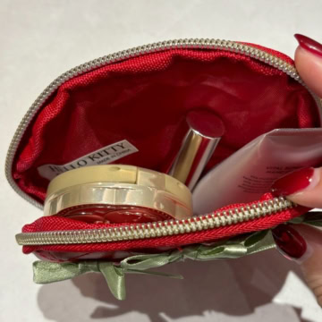 メゾン ド フルール × ハローキティ　いちごチャーム