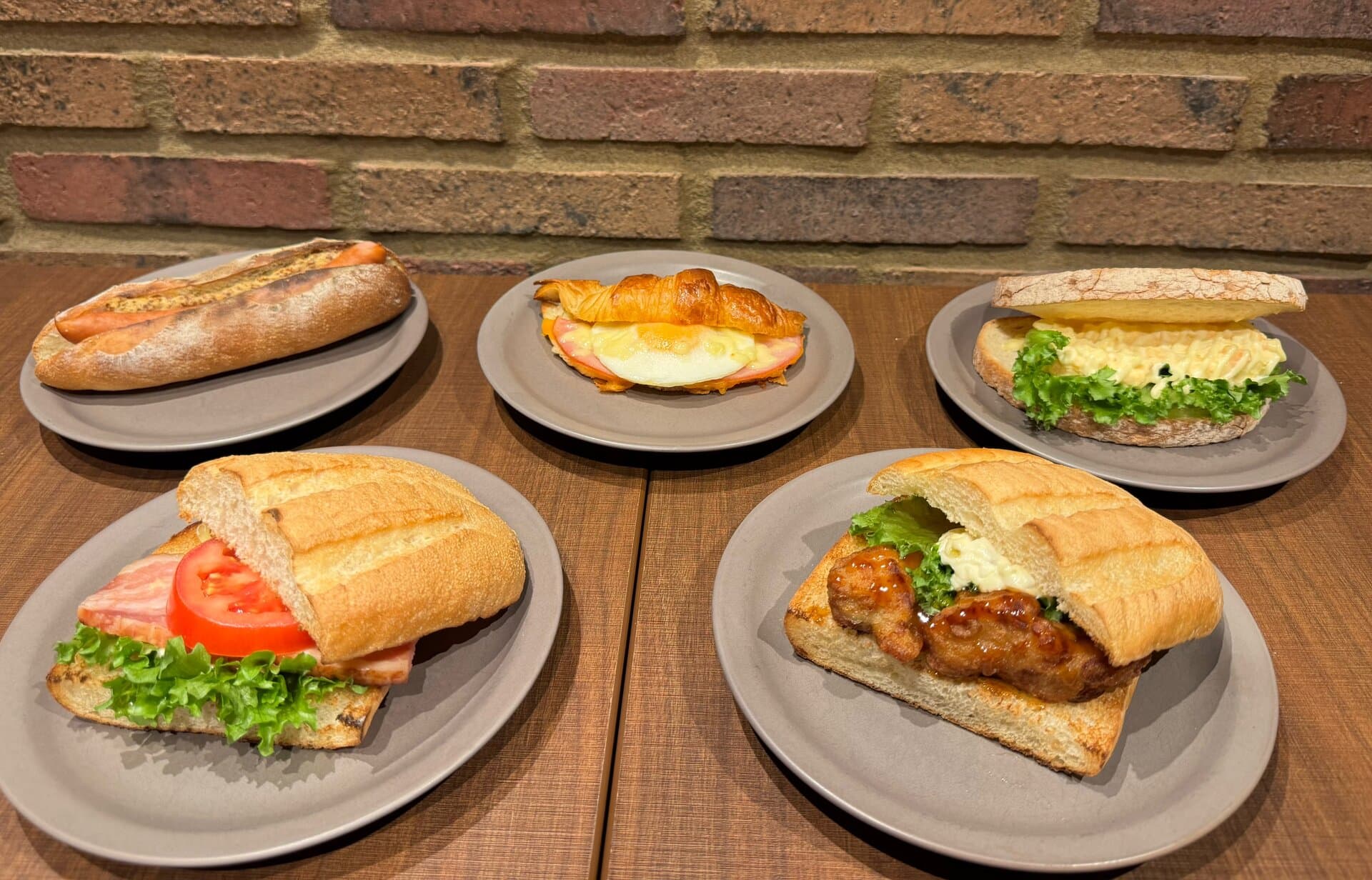 【サンマルク】焼きたてアツアツが食べられる新コンセプト「FFH」がすごかった！春の限定“ICHIGO FES”の最速レポも♡