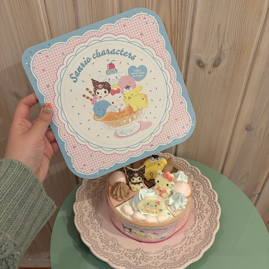 サンリオ　アイスクリームケーキ