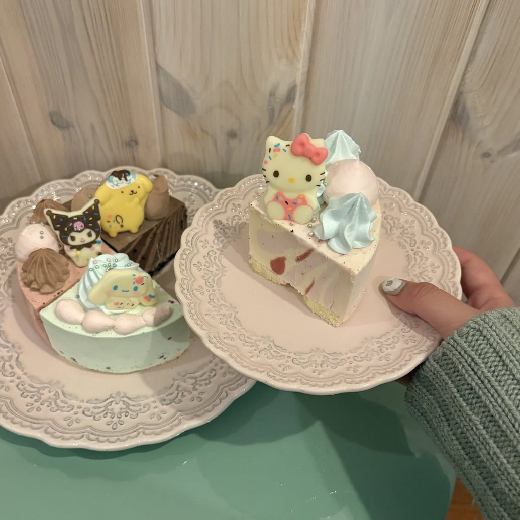 サンリオ　アイスクリームケーキ