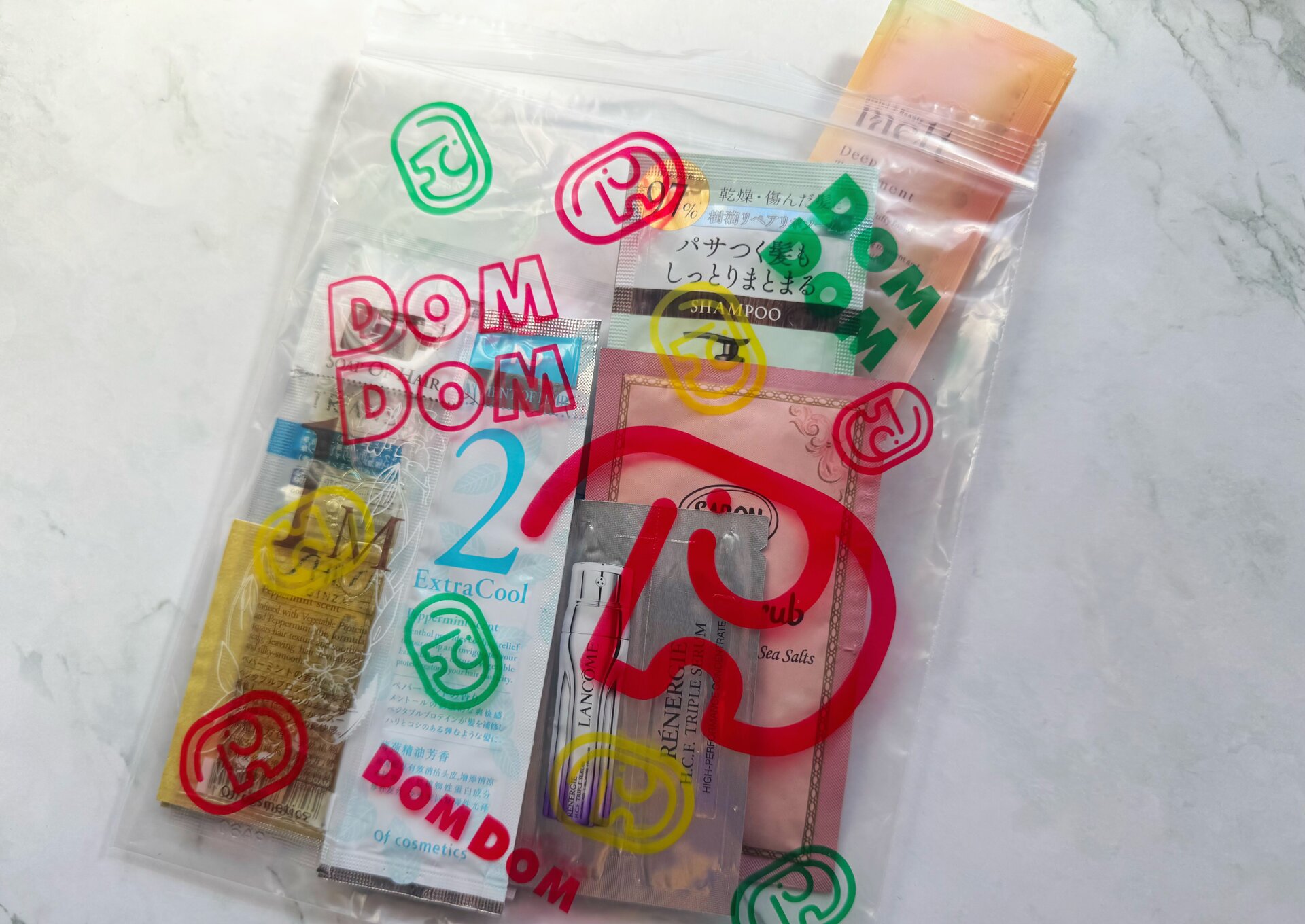 迷子にならない！「サンプル化粧品のストックケース」