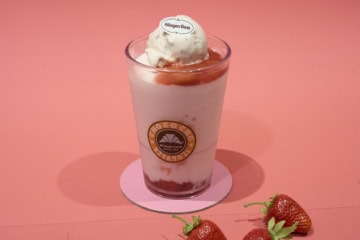 ICHIGO ミルクスムージー with ハーゲンダッツ