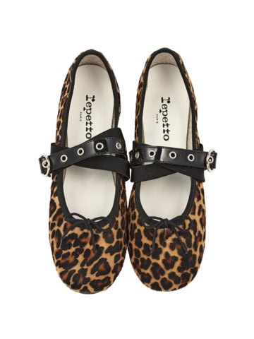 バレエシューズ