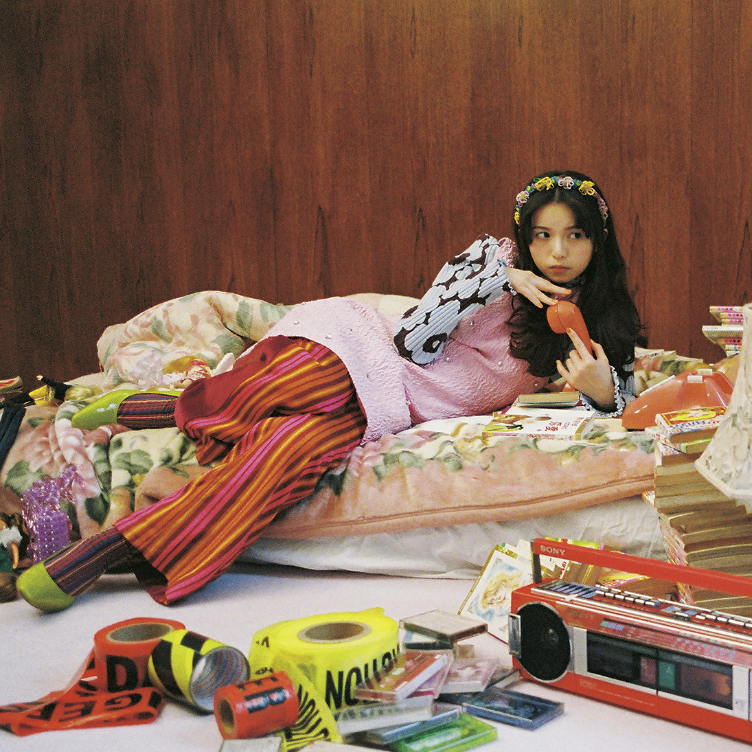 齋藤飛鳥が村上龍の名作『69 sixty nine』の世界へ。懐かしくて愛おしい“ノスタルジー”な瞬間を表現