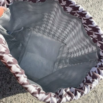 ハローキティ×ジル バイ ジルスチュアート　おむすびポーチ