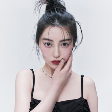 【ちゃんえな】プチプラで美女感マシマシ♡ 簡単メロい“オンニリップ”の作り方