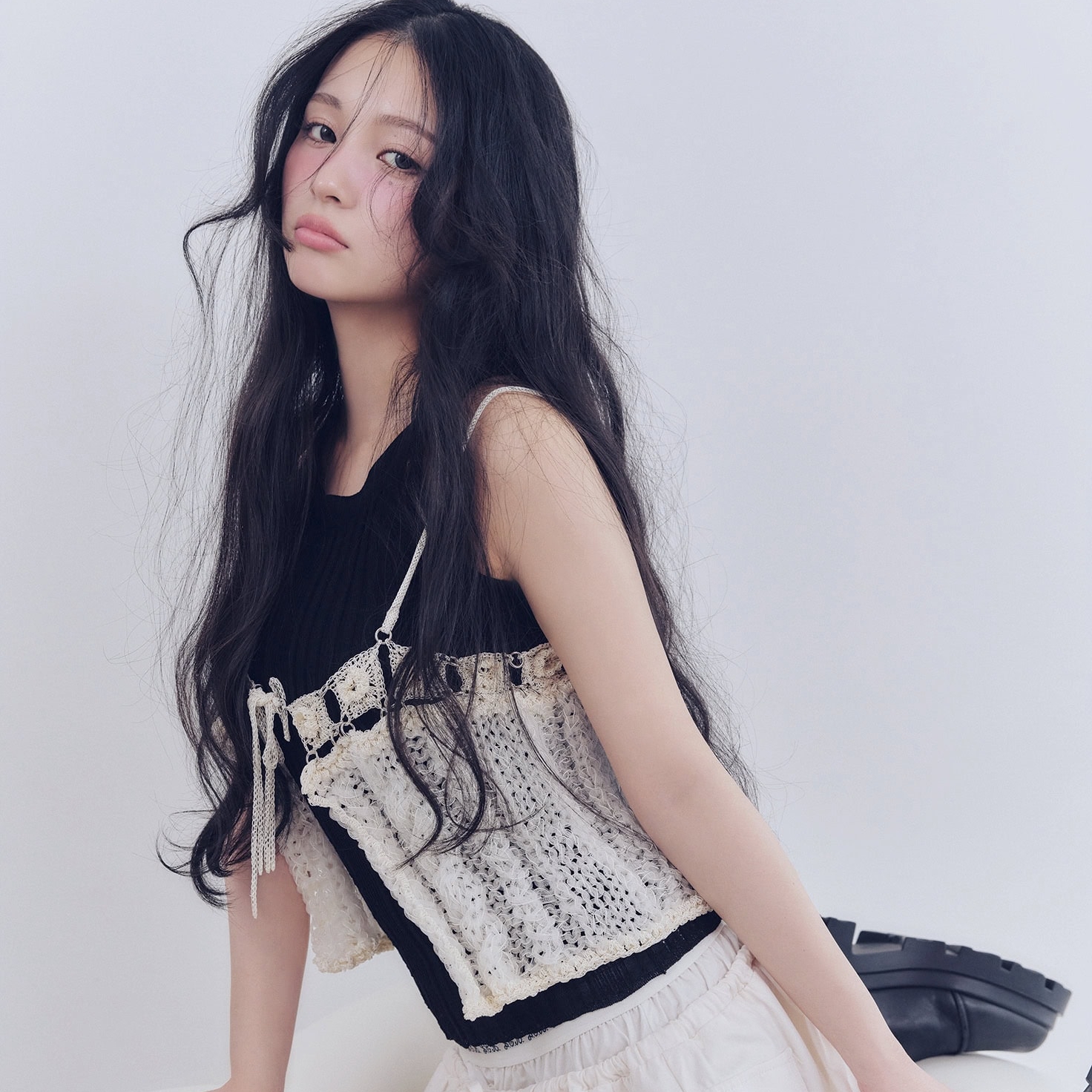 ミニ丈こそ大人っぽく♡ 甘すぎない「大人の脚見せ」を叶える正解コーデ