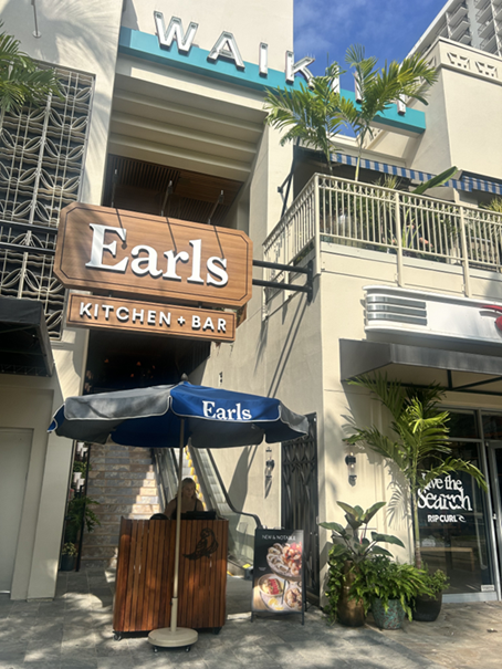 Earls Kitchen + Bar　外観